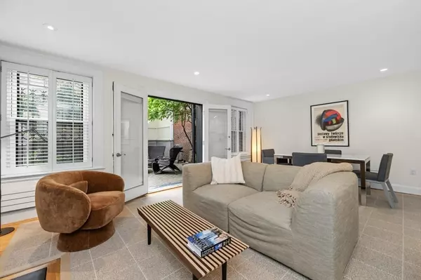 Boston, MA 02115,342 Marlborough St #1