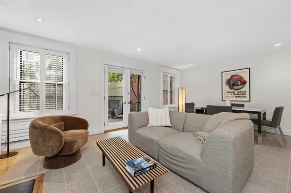 Boston, MA 02115,342 Marlborough St #1