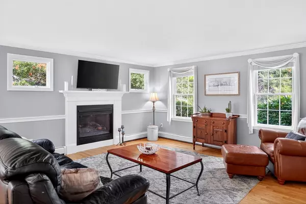 Falmouth, MA 02536,39 Rolling Acres Ln