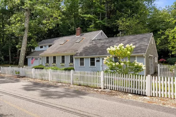 Duxbury, MA 02332,18 King Phillips Path