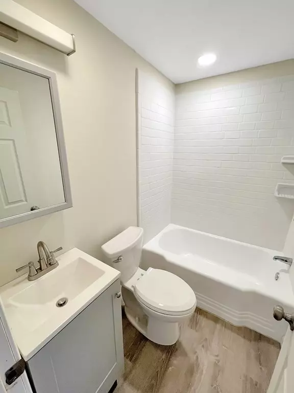 Lynn, MA 01902,32 Harwood St #2