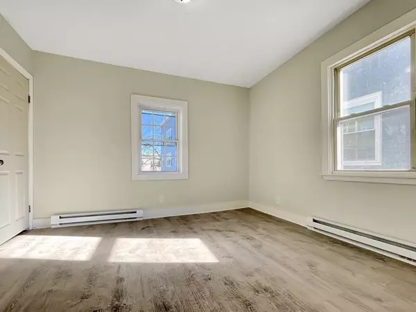 Lynn, MA 01902,32 Harwood St #2