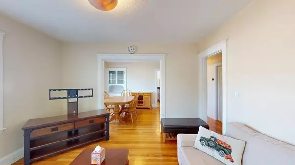 Waltham, MA 02453,10 Washington Ave #3