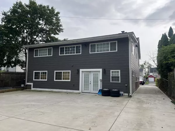 Springfield, MA 01104,11 Leroy Pl