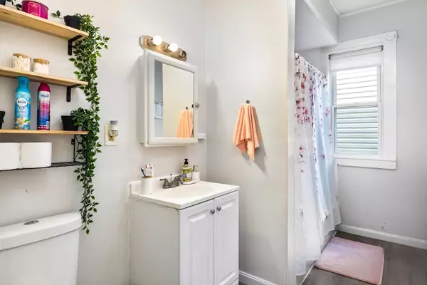 Boston, MA 02121,52 Mclellan Street