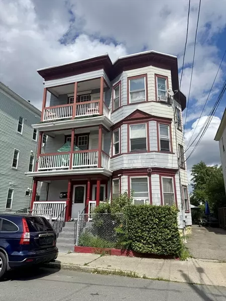 57-59 Walnut St, Lawrence, MA 01841