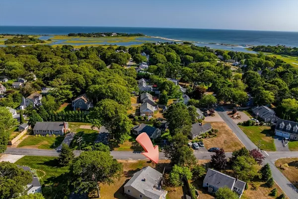 37 Fourth Ave, Barnstable, MA 02601