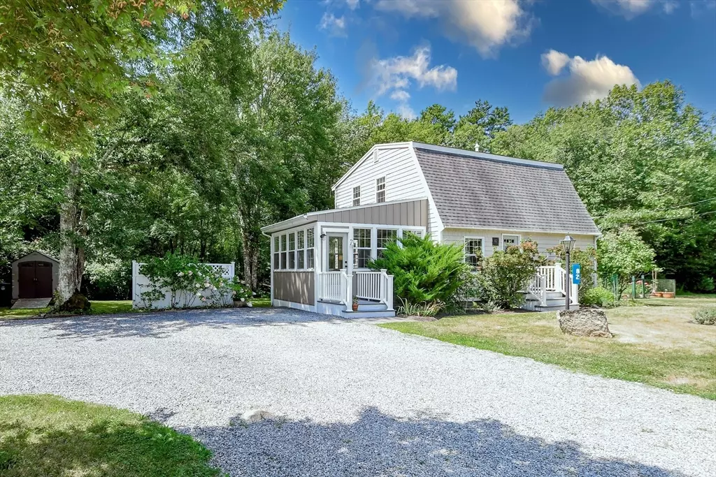 Marion, MA 02738,82 Dexter Road