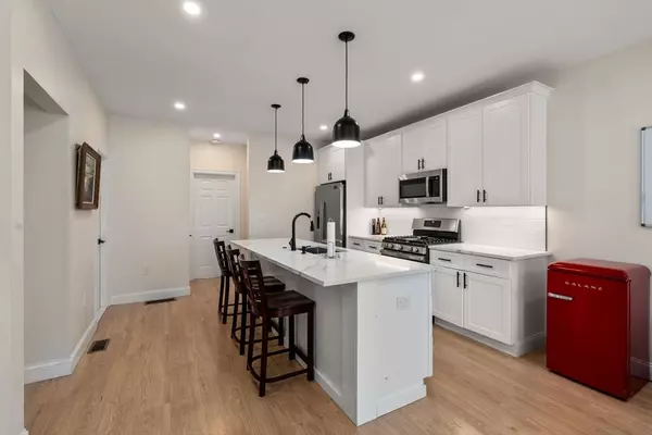 Boston, MA 02127,11 Dexter St