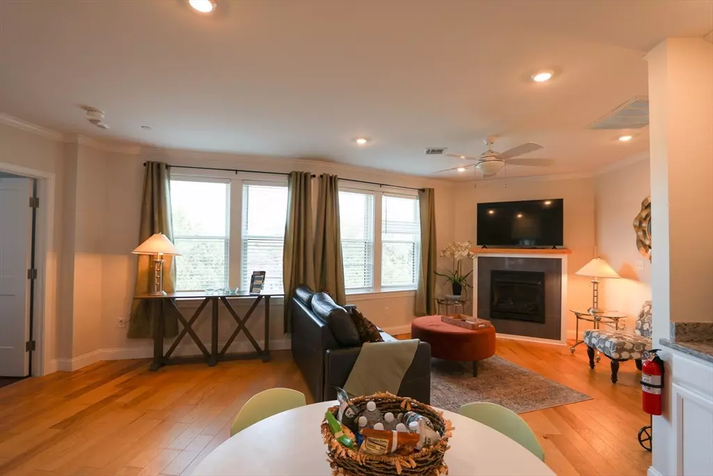 Boston, MA 02120,1008 Tremont St #9Furnished
