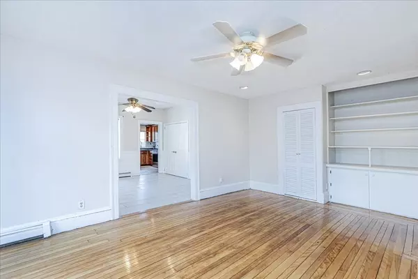 Medford, MA 02155,9 Lapham St #9