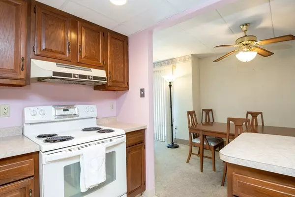 Peabody, MA 01960,3 Ledgewood Way #6