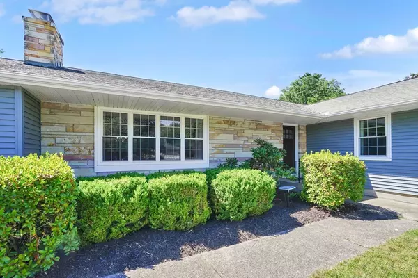 Wilbraham, MA 01095,31 Brooklawn Rd