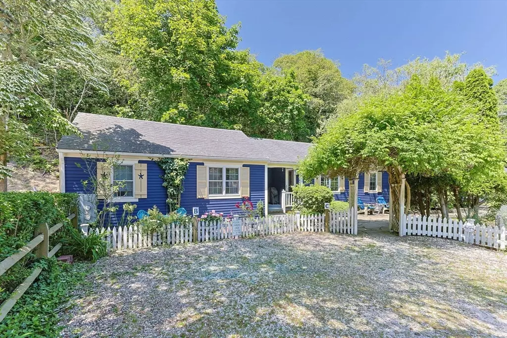 Provincetown, MA 02657,30 Bangs