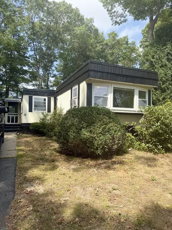 Wareham, MA 02576,14 Timber Lane