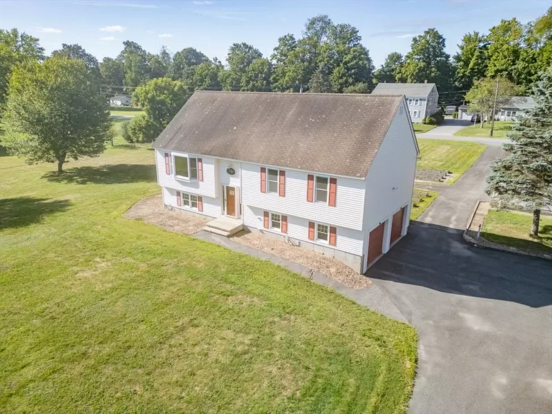 12 Chace Ave, Pepperell, MA 01463