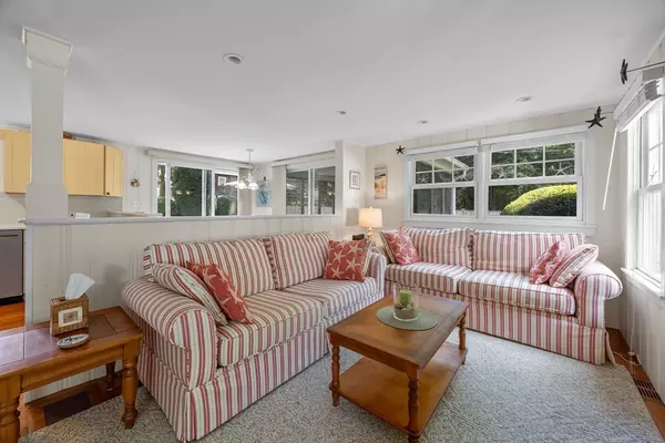 Yarmouth, MA 02673,14 Maine Avenue