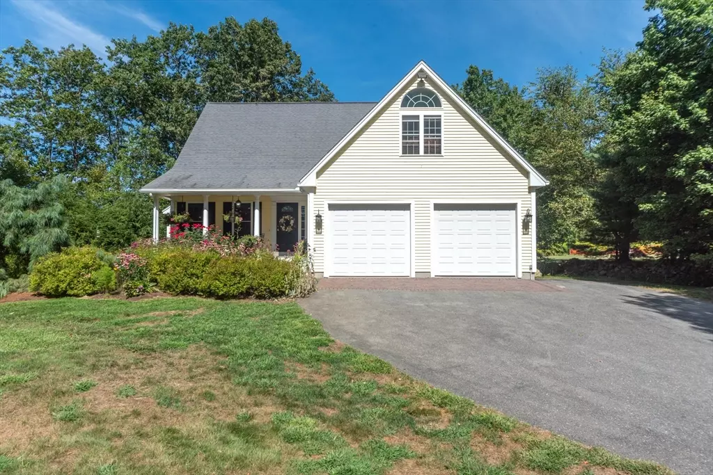 Hubbardston, MA 01452,131 Old Westminster Rd