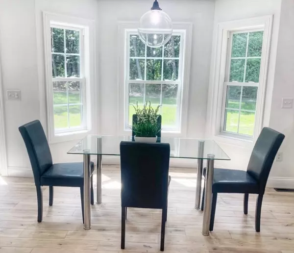 Westfield, MA 01085,22 Root Rd