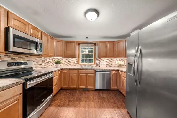 Plymouth, MA 02360,57 Hyannis Rd