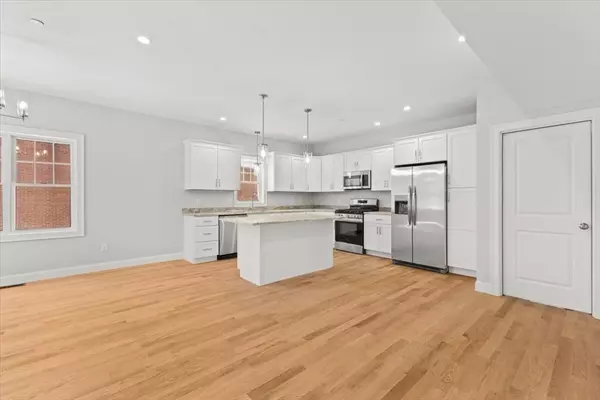 Taunton, MA 02780,46 Harrison St #1