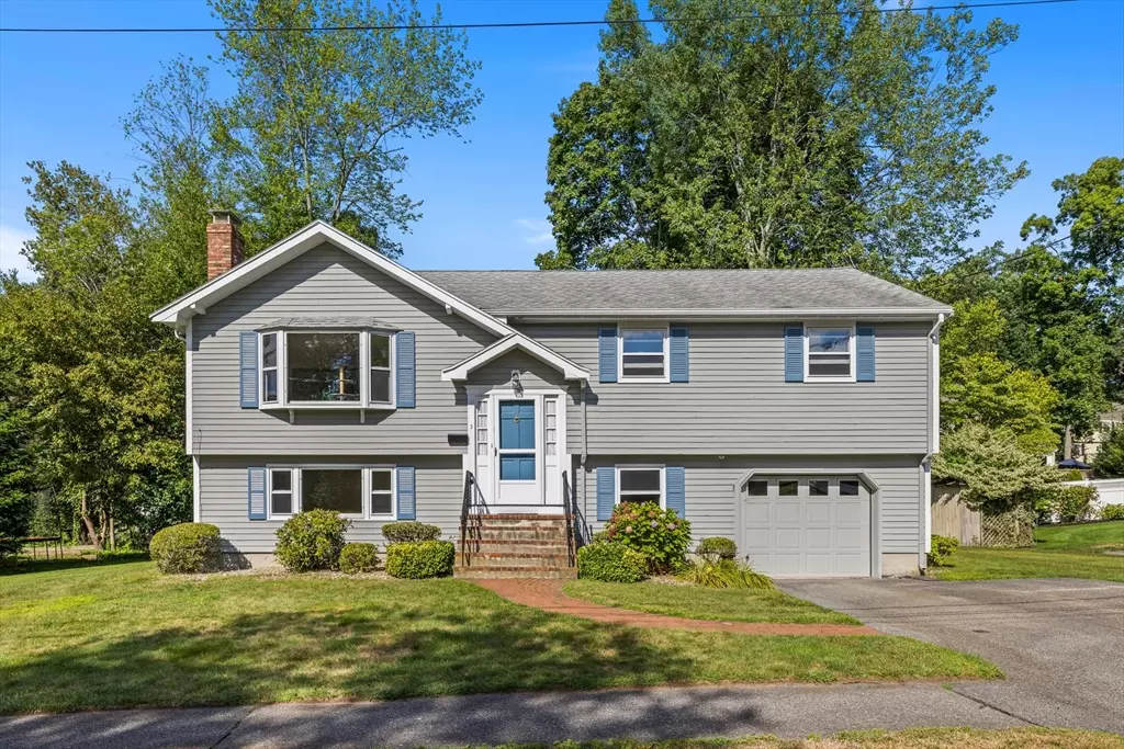 Reading, MA 01867,9 Hemlock Rd