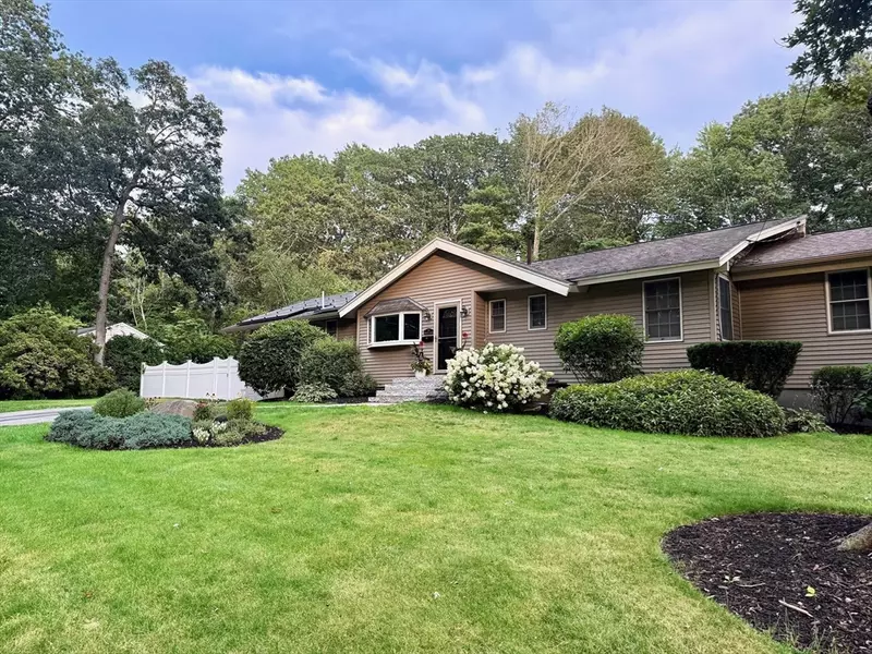 14 Abbott Ln., Chelmsford, MA 01824
