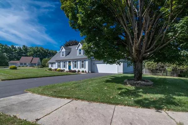 Agawam, MA 01001,19 Hunters Greene Circle