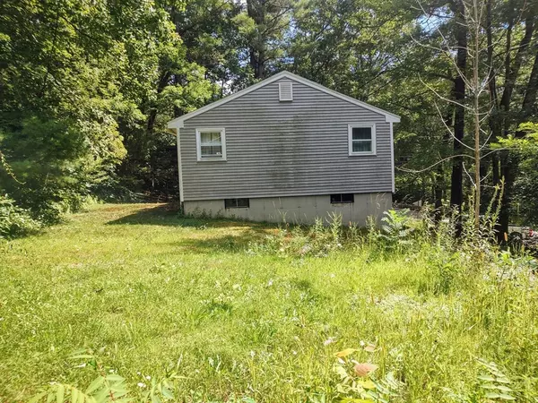 North Brookfield, MA 01535,14 Brookfield Rd