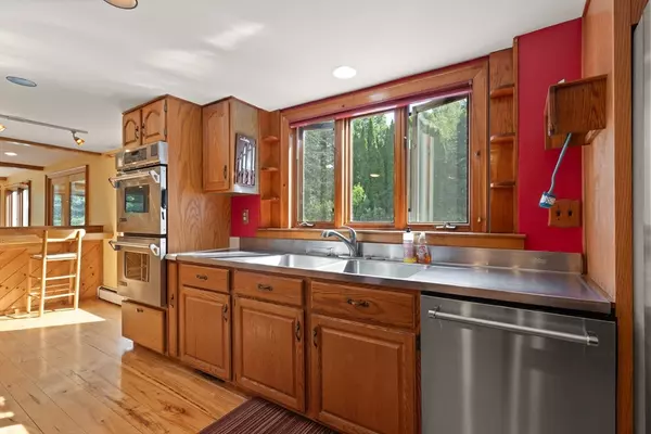 Groton, MA 01450,284 Martins Pond Road