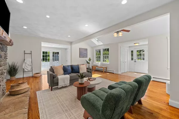 Billerica, MA 01821,10 Scroxton Dr