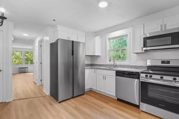 Haverhill, MA 01830,1 Bartlett Ave #F