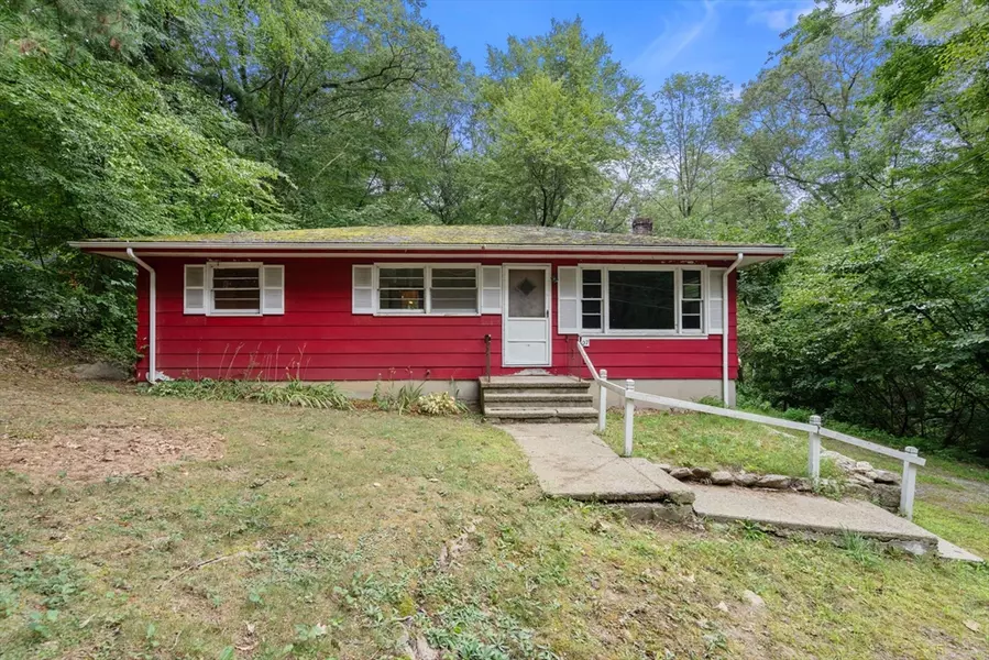 107 Olive St, Ashland, MA 01721