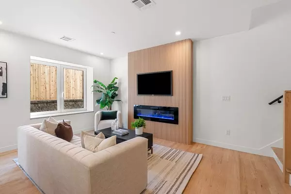 Weymouth, MA 02188,122 Washington St #22