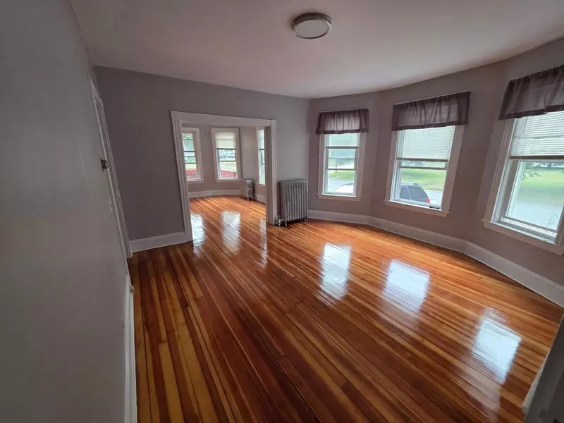 318 Summer St #1, Bridgewater, MA 02324