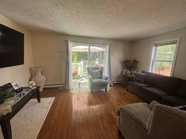 Gardner, MA 01440,44 Olde Colonial Dr #6
