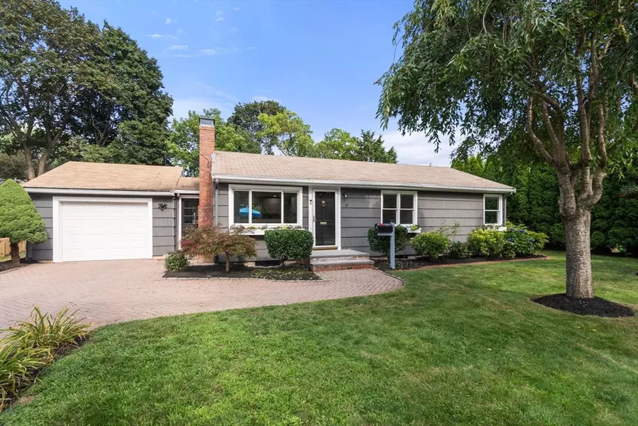 19 Wellesley Road, Natick, MA 01760