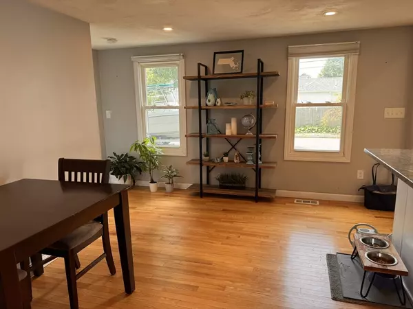Wareham, MA 02538,1 Chapel Ln