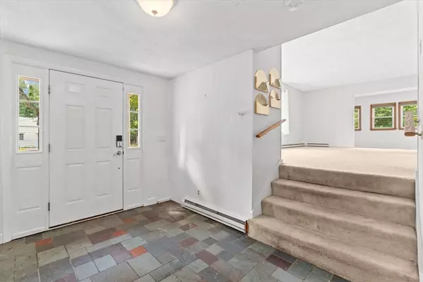 Beverly, MA 01915,15 Scenna Rd