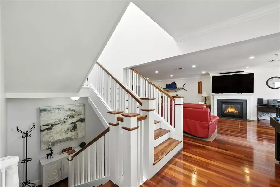 15 Park Ave #307, Hull, MA 02045