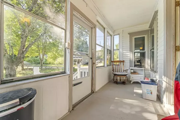 Southbridge, MA 01550,82 Cliff