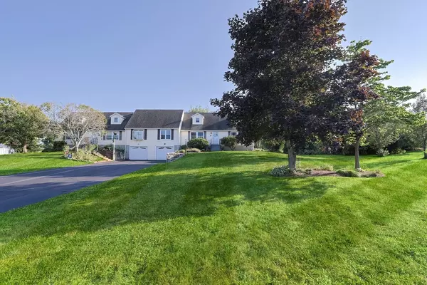 Mendon, MA 01756,4 Megan Ct #B