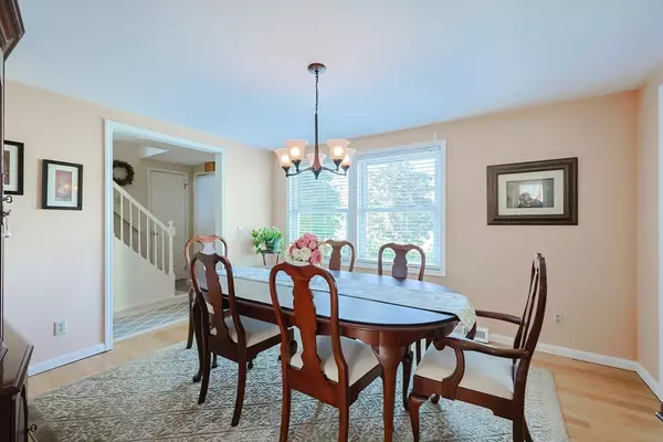 Mendon, MA 01756,4 Megan Ct #B