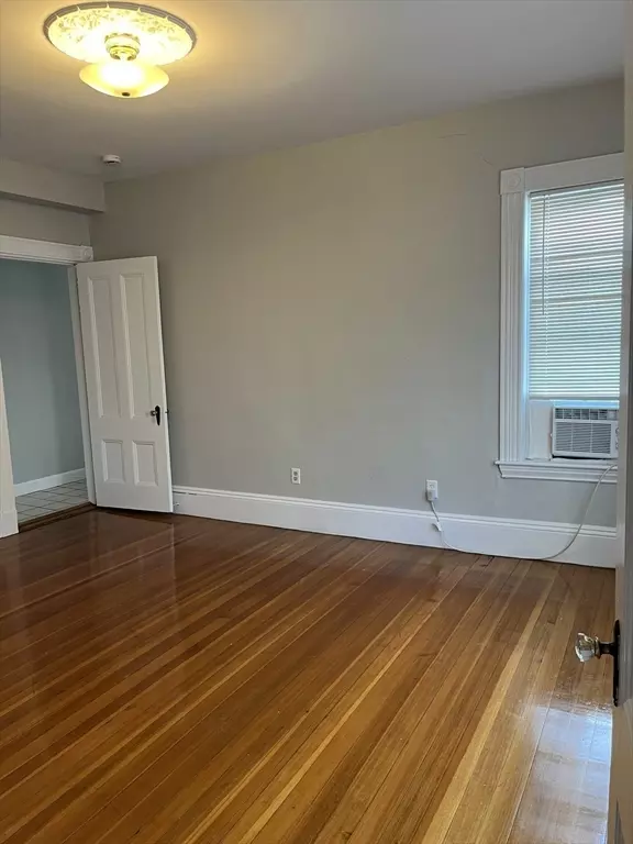 Watertown, MA 02472,132 Riverside St #132