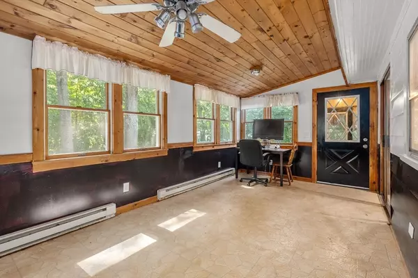 Springfield, MA 01107,41 Nevada St