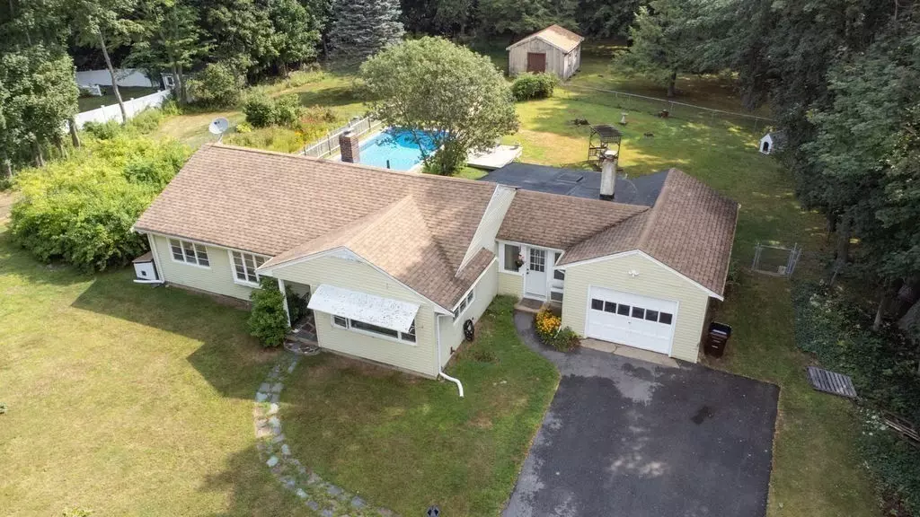 Amesbury, MA 01913,12 Kimball Rd.