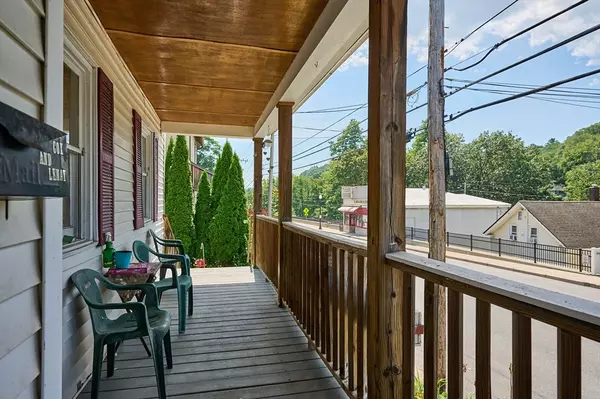 Greenfield, MA 01301,111-113 Deerfield St