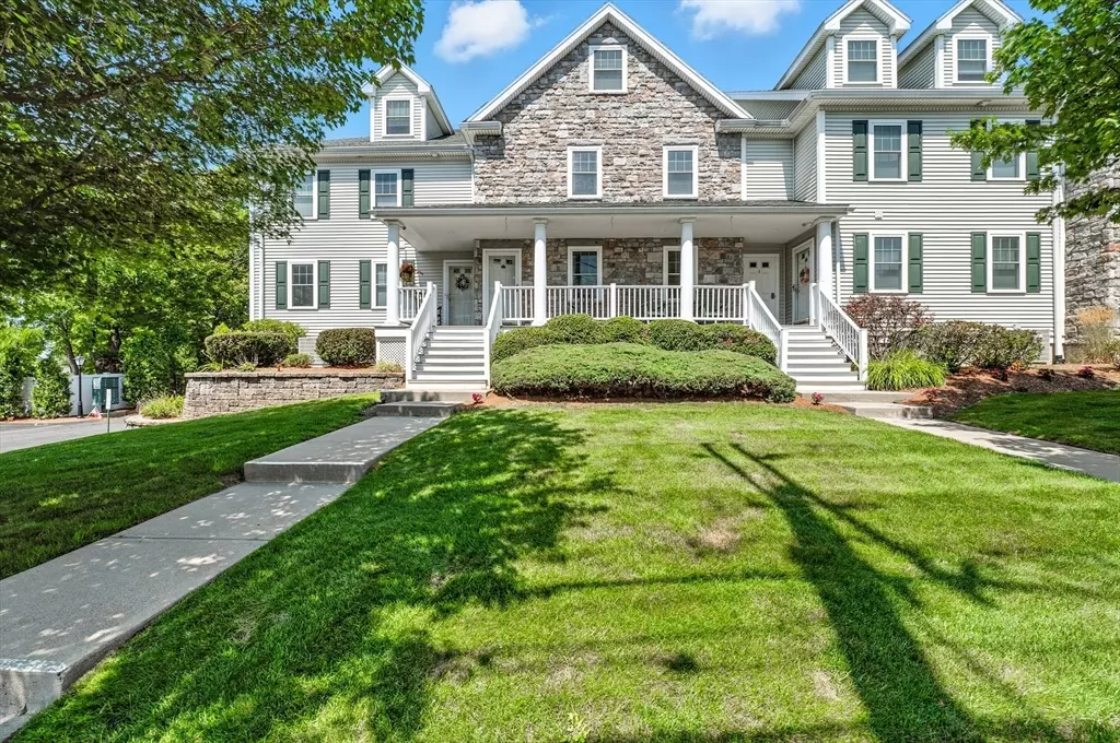 Stoneham, MA 02180,10 Pomeworth Street #B