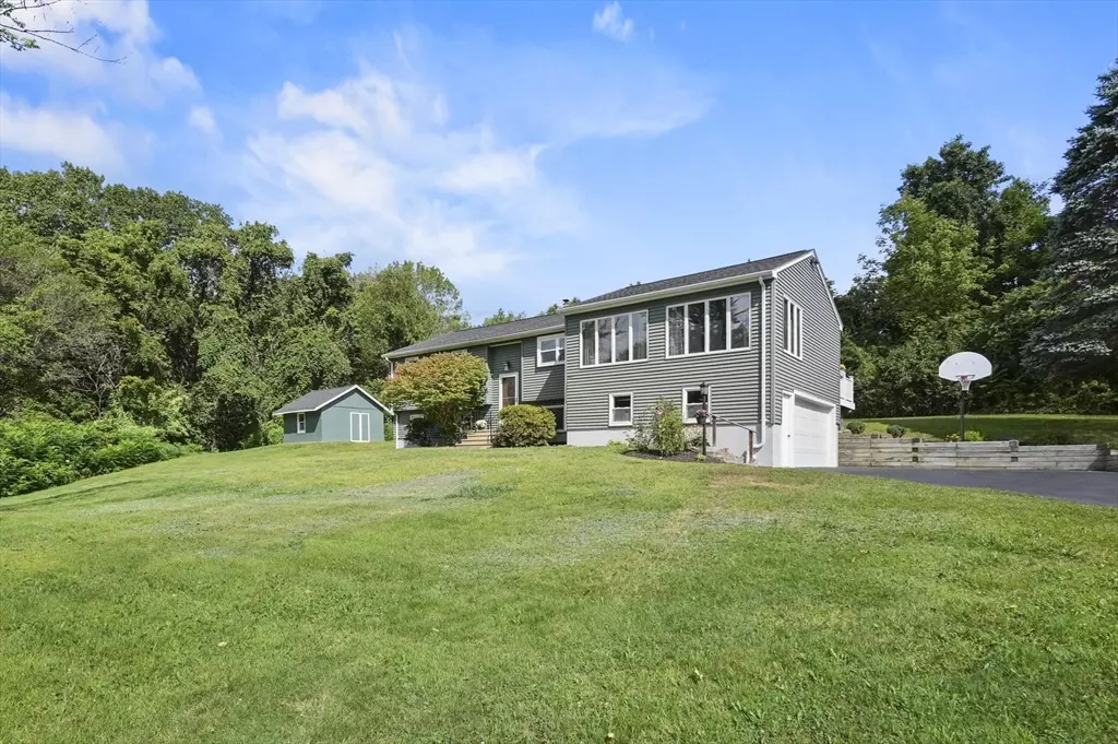 Leicester, MA 01524,534 Pleasant Street