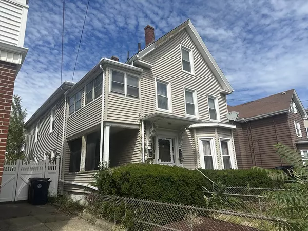 Everett, MA 02149,16 Oakes St